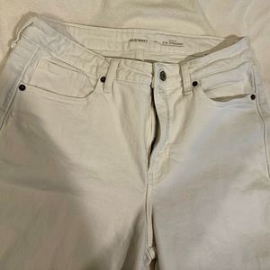 Old Navy OG Straight High-Rise white jeans, frayed hem. Size 12.
